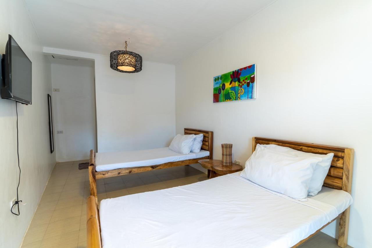 Bamboo Paraiso Resort At Bolo Beach อลามินอส ภายนอก รูปภาพ
